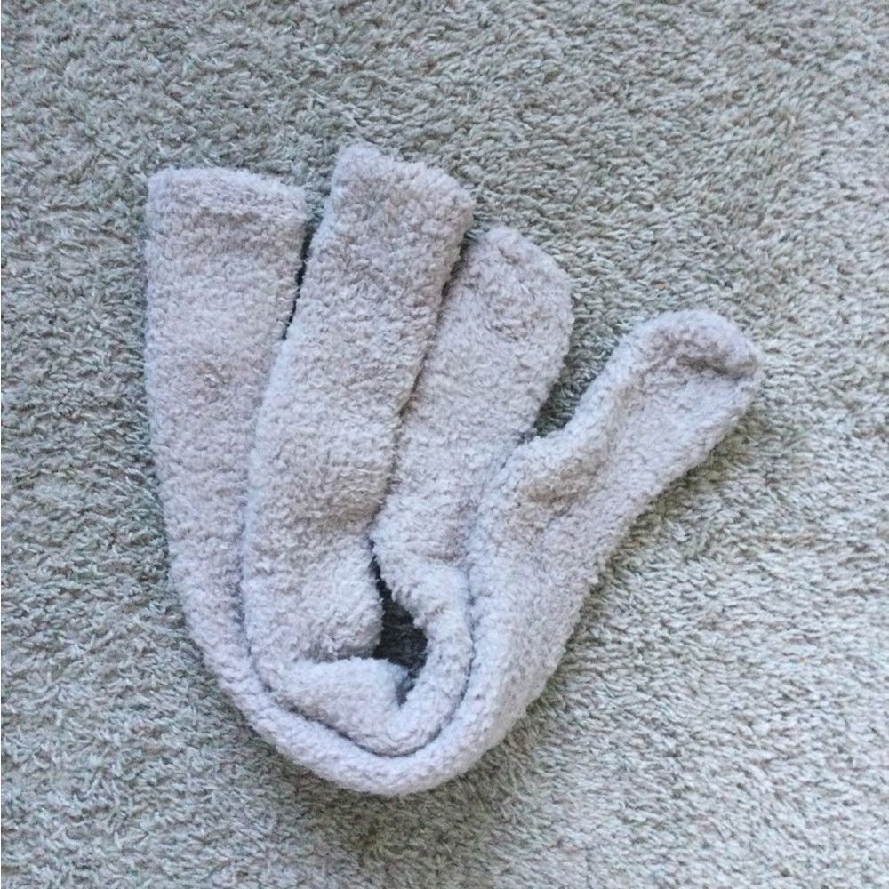 AIDI Coral Velvet Socks - Picture 2 of 10